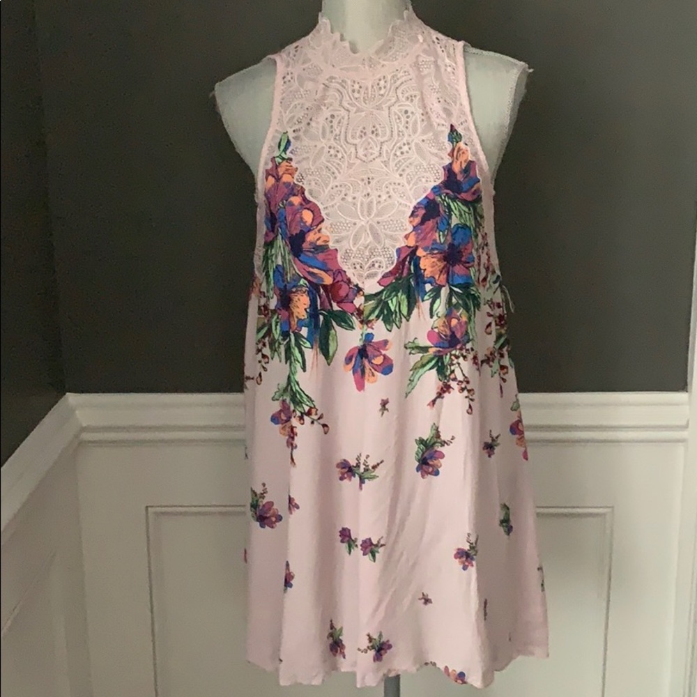 Free People floral lace sleeveless tunic